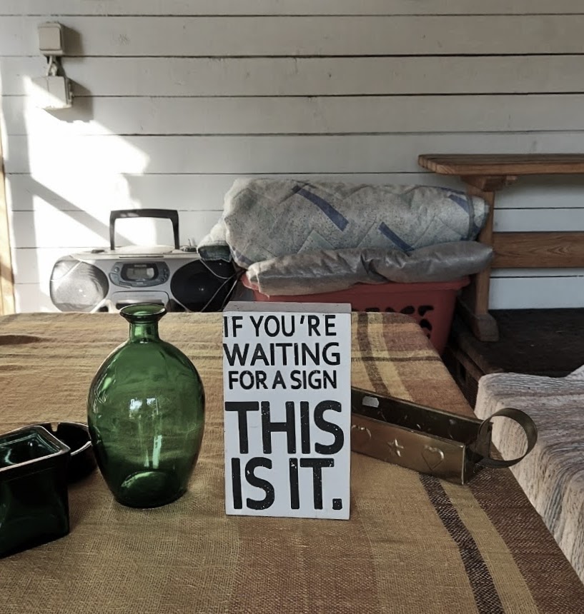 Sign Photo